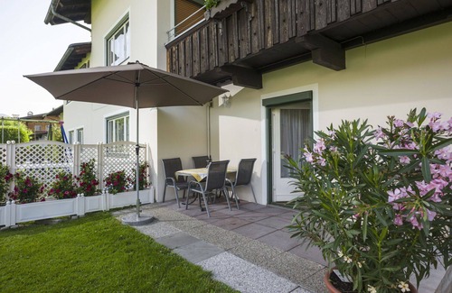 Fuegen House | Private Villa for 22 with WIFI, TV, and Spa Amenities