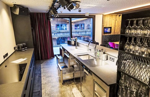 Aschau Im Zillertal House | Stunning private villa for 20 guests with TV, terrace, pets allowed, panoramic view and parking