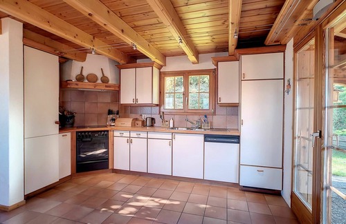 Veysonnaz House | Ideal Private Villa for 8 with Spa, WIFI and Terrace