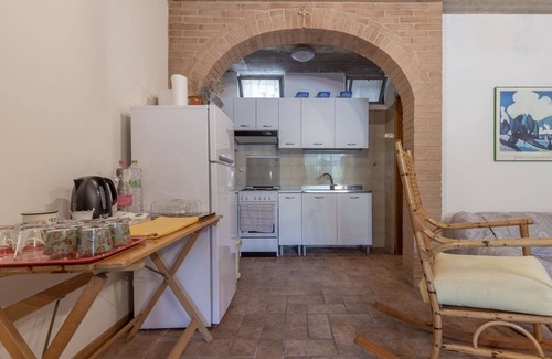 Bolognola House | Idyllic Private Villa for 8 with Balcony and Panoramic Views