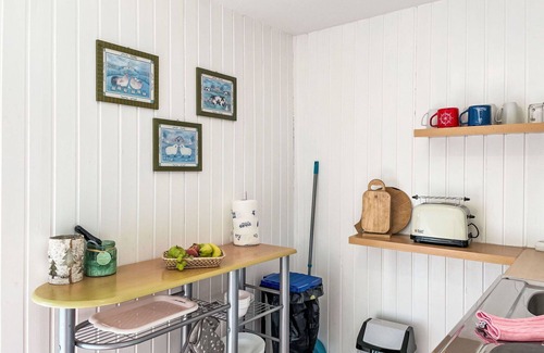 Muritz House | Cozy Villa for 4 with WIFI, Terrace and Family-Friendly Amenities