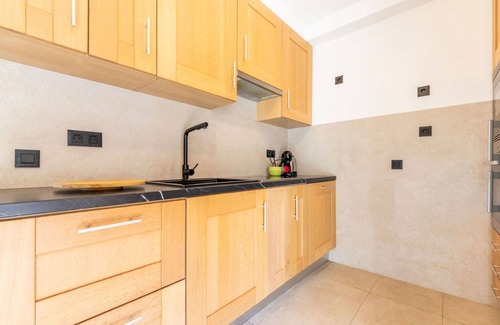 El Castell de Montornes House | Inviting Villa for 6 with Private Pool and Ocean Views