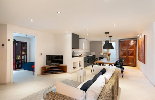 Camaiore Villa | Elegant Villa with Private Pool, Sauna & Ocean Views