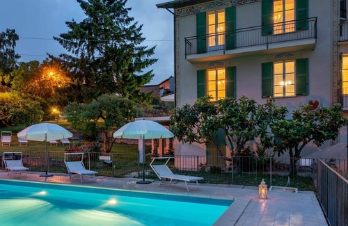 La Morra Villa | Private Villa for 8 with Pool & Wifi - Guest Rated 9/10