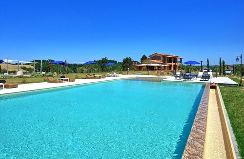 Peccioli Villa | Stunning private villa with A/C, WIFI, private pool, hot tub, patio and panoramic view