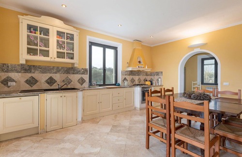 Manciano Villa | Private Villa for 9 with Pool, Patio & Pet-Friendly Perks