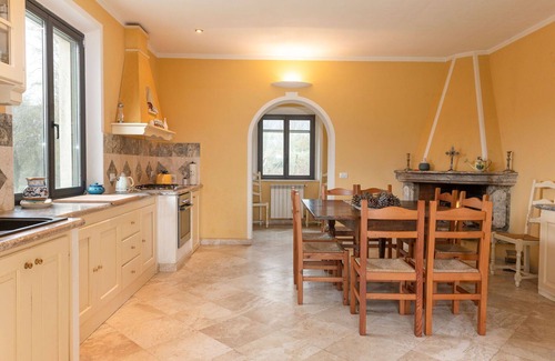 Manciano Villa | Private Villa for 9 with Pool, Patio & Pet-Friendly Perks