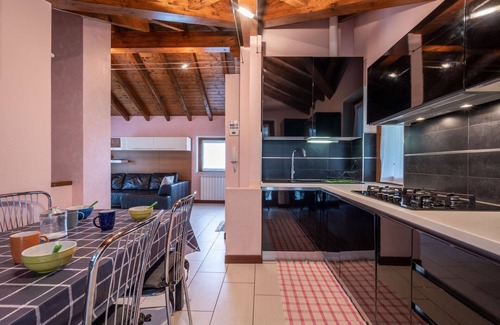 Mergozzo House | Idyllic Private Villa: Relax with Lake View & Modern Amenities