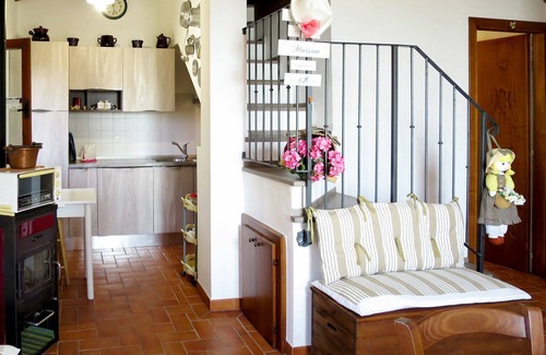 Volterra House | Cozy Private Villa for Two with WIFI and Terrace Access