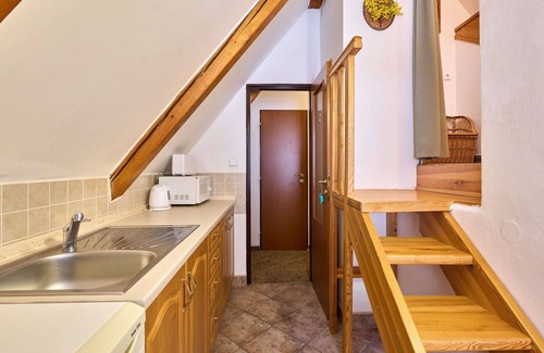 Svoboda nad Upou Villa | Inviting Private Villa for 15 with Pet-Friendly Amenities