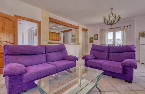 Urbanizacion La Mandarina House | Serene Villa Retreat with Private Pool and Ocean Views