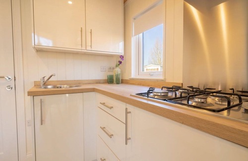 Susteren House | Stunning private villa for 4 people with WIFI, pool, TV and terrace