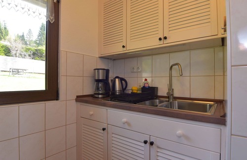 Goldlauter House | Tranquil Private Villa for 4 with WiFi & Pet-Friendly Amenities