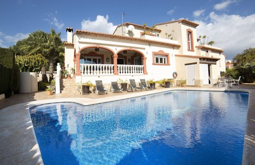 Calpe Villa | Ideal Private Villa for 8 with Pool, Ocean Views & More