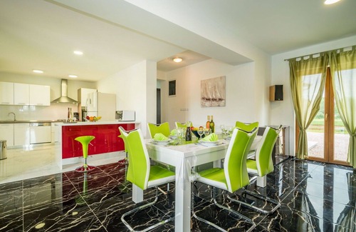 Karojba House | Private Villa with Pool, Terrace & WIFI for Your Getaway