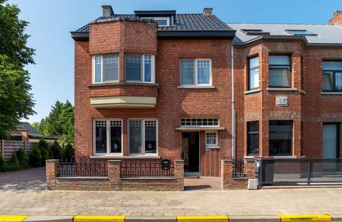 Mol Villa | Inviting Private Villa for 6 with Lake View and Amenities