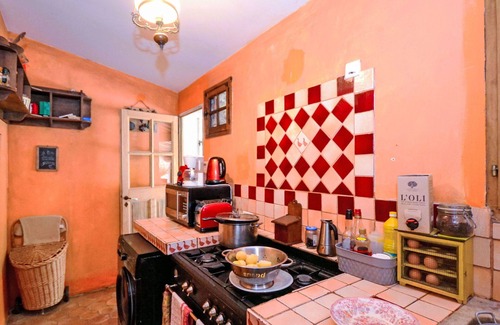 Apt House | Inviting Villa with Private Pool and Relaxing Terrace