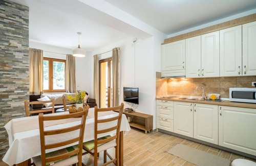 Senj House | Inviting Villa for 12 with Private Pool and Ocean View