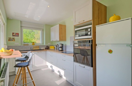 Cotes d'Armor House | Charming Oceanfront Villa for 6 with WIFI and Terrace