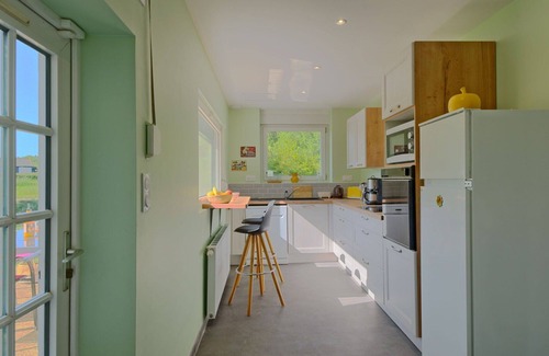 Cotes d'Armor House | Charming Oceanfront Villa for 6 with WIFI and Terrace