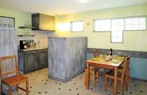 Queyrac House | Cozy Private Villa with Oceanfront Views and Pet-Friendly Options