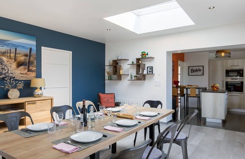 Santec House | Cozy Private Villa for 6 with Ocean View & Pet-Friendly Amenities