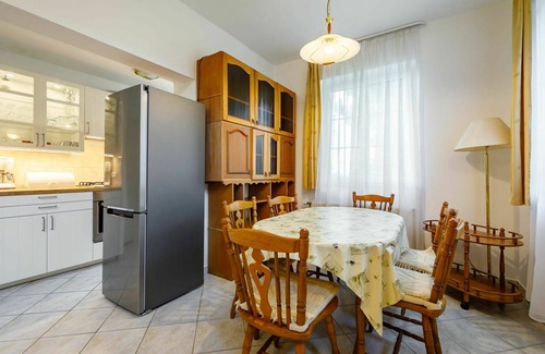 Fonyod House | Private Villa for 6: Pet-Friendly with Lake View & A/C