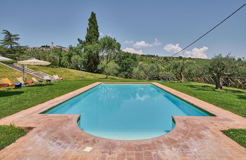 Agello Villa | Secluded Villa with Private Pool & Panoramic Views near Perugia