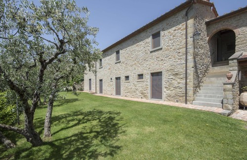 Camucia Villa | Ideal Villa for 13 with Private Pool & Panoramic Views