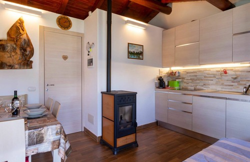 Sorico House | Cozy Villa for 4 with Hot Tub, Kitchen & Pet-Friendly Perks