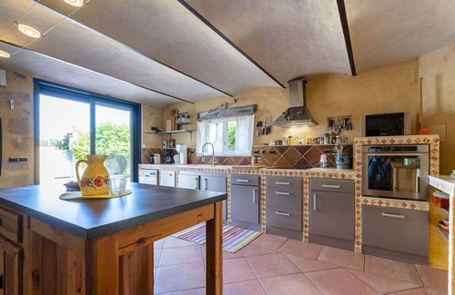 Baron House | Private Villa Retreat with Pool, Pet-Friendly Amenities