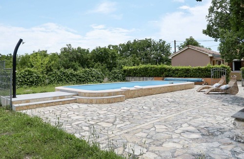 Drinovci House | Inviting Villa with Private Pool, WiFi & Pet-Friendly Stay