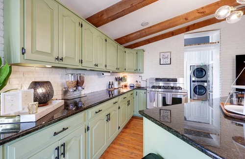 Shelbyville House | Premier Property with Pool, Pet-Friendly & Ocean Views