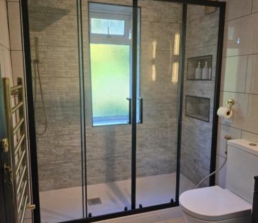 Walsall House | Stunning property with Summer house