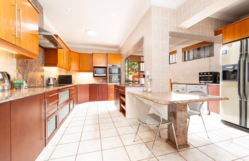 La Lucia Apartment | Ocean View Retreat with Pool, Spa & Social Areas