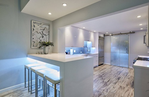 East Village House | Downtown Gaslamp Retreat: 4BR/3BA with Pool & Breakfast