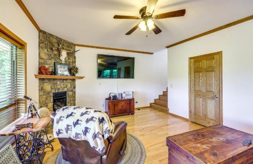 Centerville House | Stunning River Views Pet-Friendly Home in London!