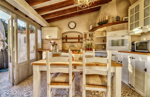 Fornalutx House | Romantic 1 Bedroom Retreat with Ocean View & Terrace