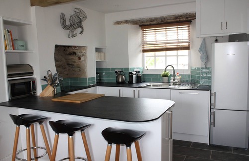 Mevagissey Cottage | Beautiful Stone Cottage with Oceanfront Views & Spa Amenities