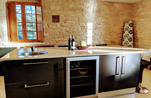 Cove Tri Zala (Zrnovo) Villa | Seafront Villa with Pool - 5 Bedroom Luxury Home Near Dubrovnik