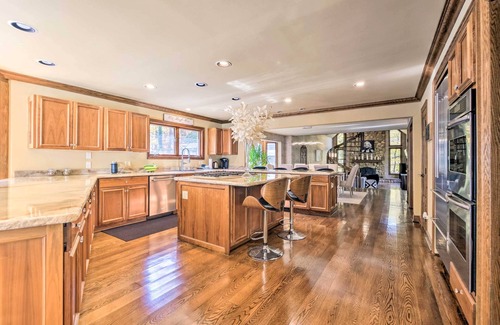 Solon House | Elegant Solon Retreat with Pool, Spa & Breakfast Included