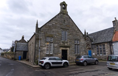Airth Apartment | Pet-Friendly Apartment in Culross - Guest Rated 10/10
