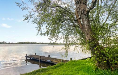 Reeuwijk Other | Family-Friendly 3 Bedroom Stacaravan in Reeuwijk