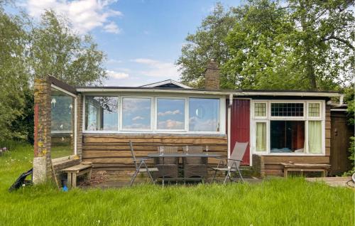 Reeuwijk Other | Family-Friendly 3 Bedroom Stacaravan in Reeuwijk