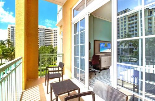 Key Biscayne House | Chic Studio Apartment at Ritz Carlton-Key Biscayne with Ocean View