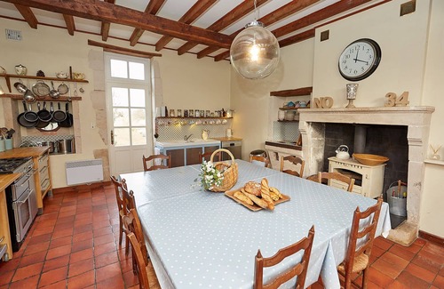 Pouille Other | Private 6-Bed Oasis with Heated Pool & Perfect Rating