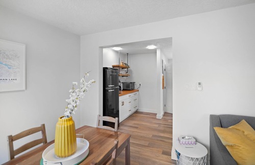 Lake Cowichan Hotel | Riverside Unit 7: 1 BR with Large Deck & Top Guest Rating