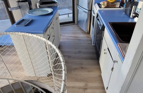 New Shoreham House | Unforgettable Sunsets and Beach Access - 10/10 Rated Stay