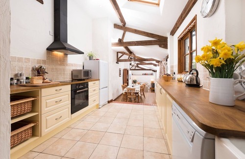 Barnstaple Cottage | Pet-Friendly Three Bedroom Barn Conversion Near Exmoor
