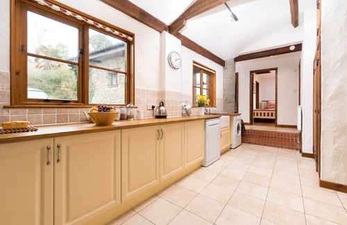 Barnstaple Cottage | Pet-Friendly Three Bedroom Barn Conversion Near Exmoor